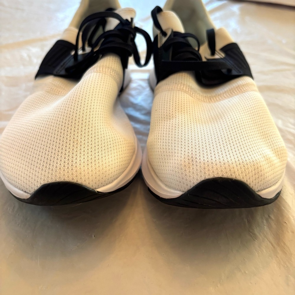NWOT New Balance Dynasoft Nergize v3 White and Black Sneakers SZ 10 - Picture 5 of 12